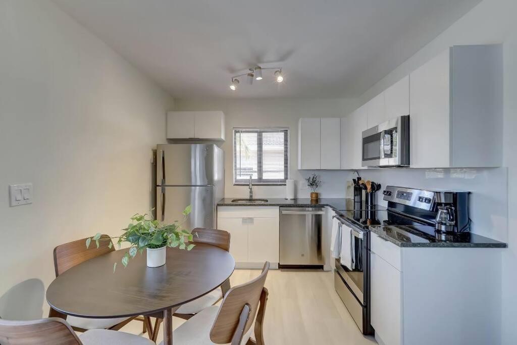 Apartamento Beachy&boho For 6 People With Kitchen And Pool Fort Lauderdale
